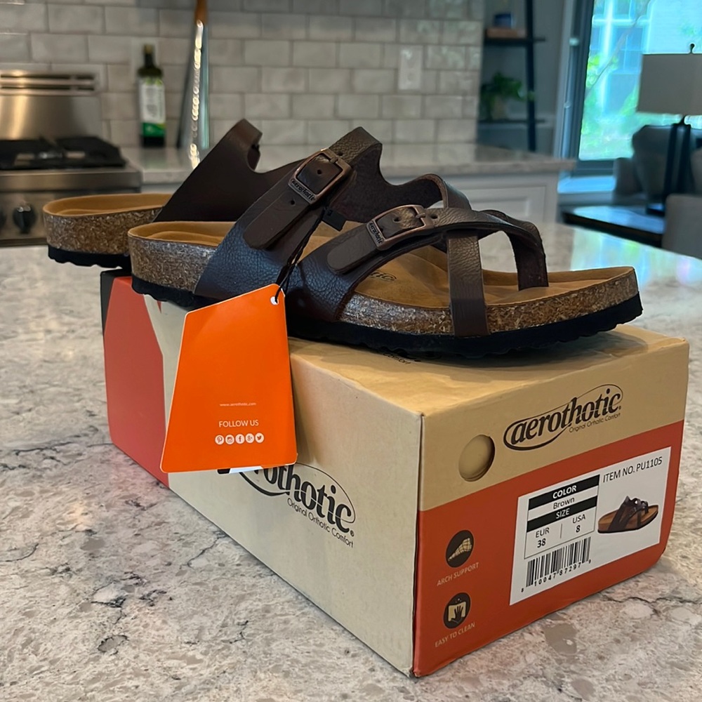 Aerothotic sandals - women’s size 8